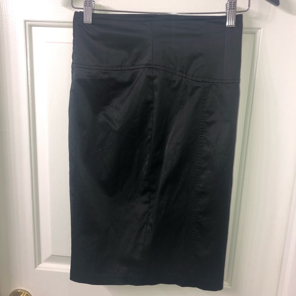 XS black pencil skirt